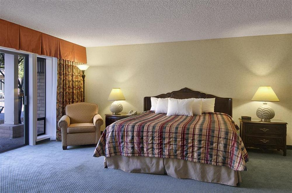 Red Lion Hotel Redding Bilik gambar