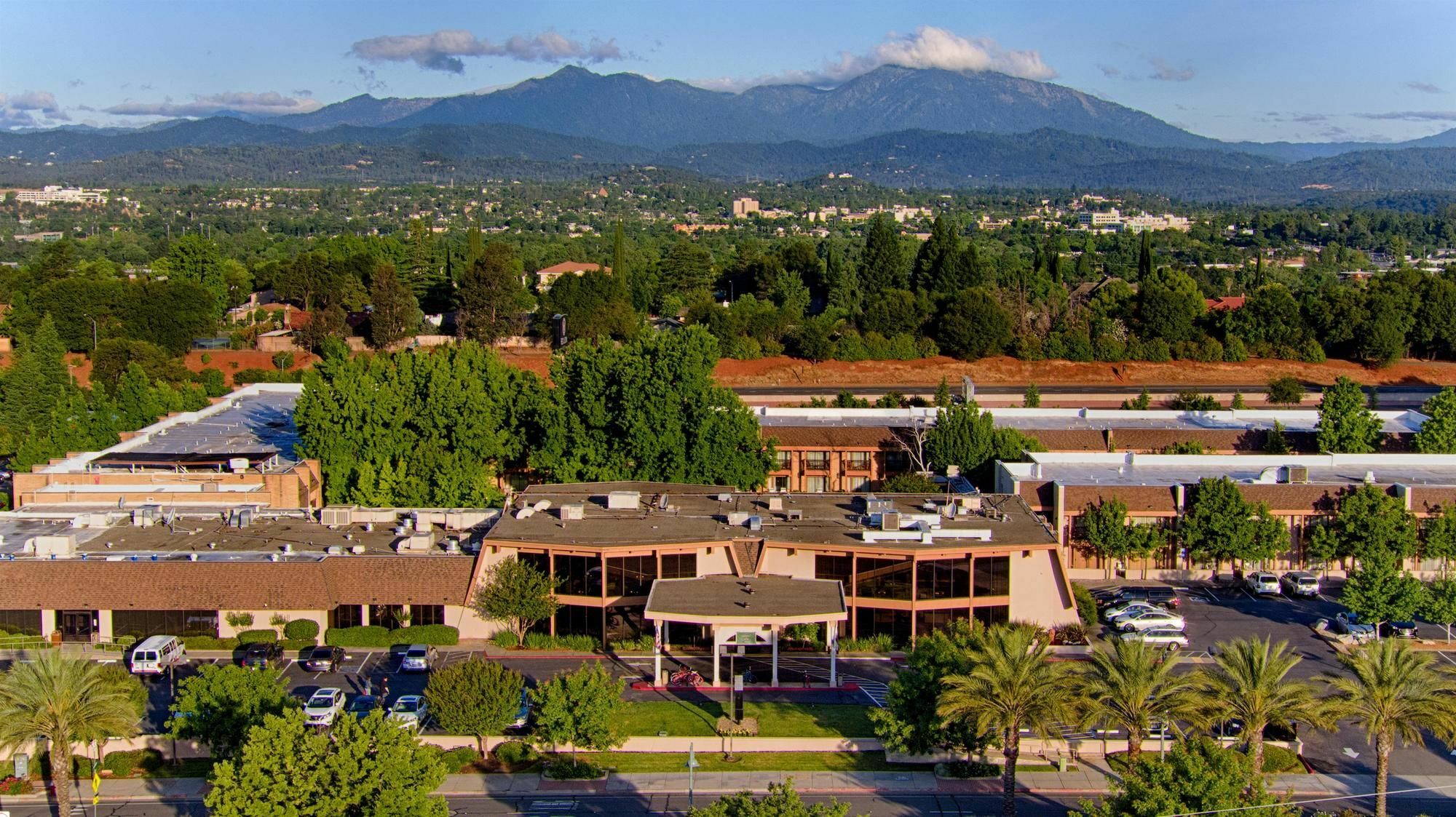 Red Lion Hotel Redding Luaran gambar